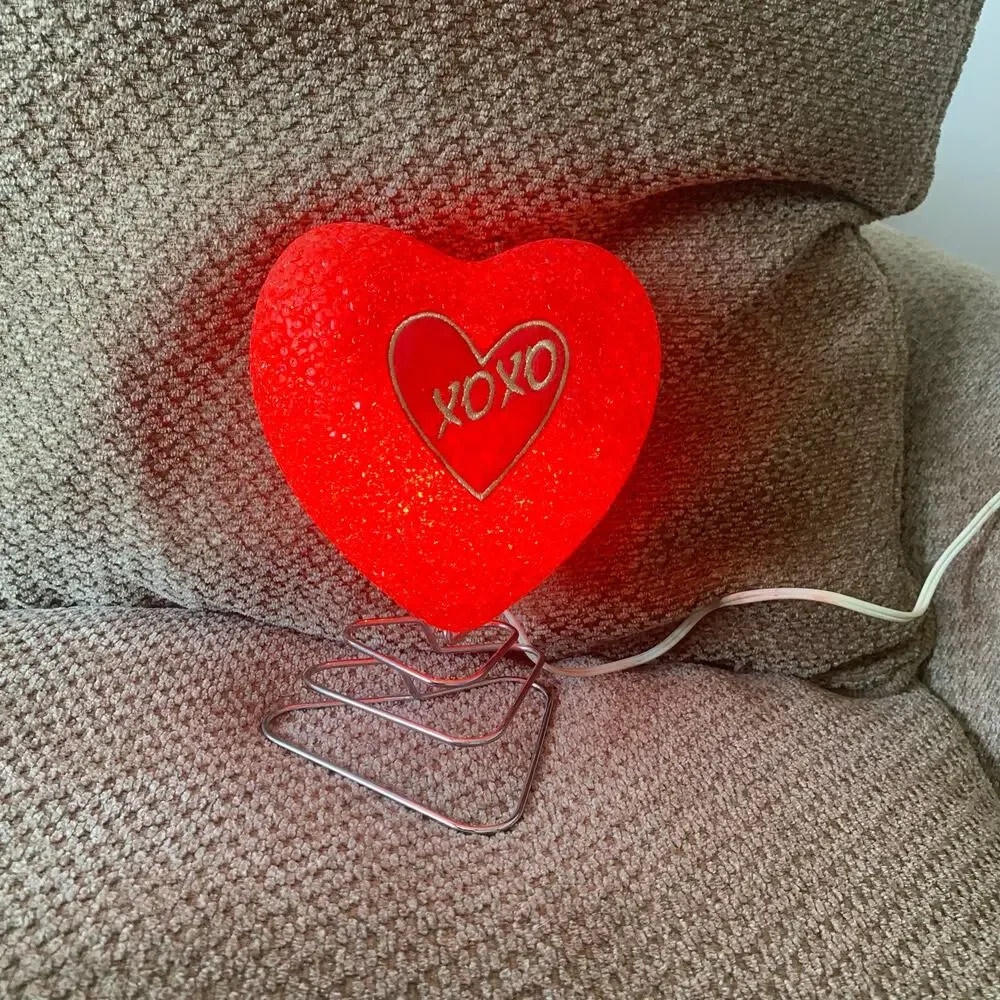 VINTAGE Decorative Outfit 90s XOXO Melted Popcorn Red Heart Light Romantic Sexy - Picture 10 of 14